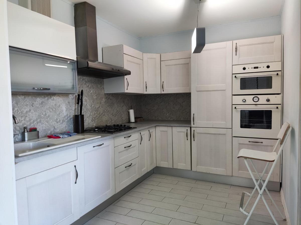 Гостевой дом Detached House With Garden And Sea View Санремо Экстерьер фото